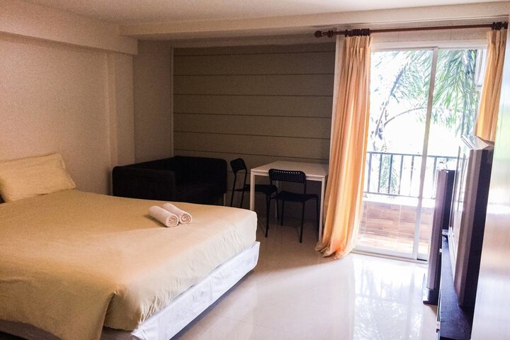 Room 17 of 66
