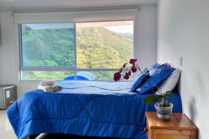 Room 2 of 28
