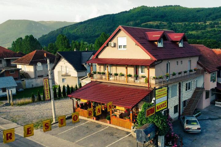 Exterior of Restoran & Motel Manjež