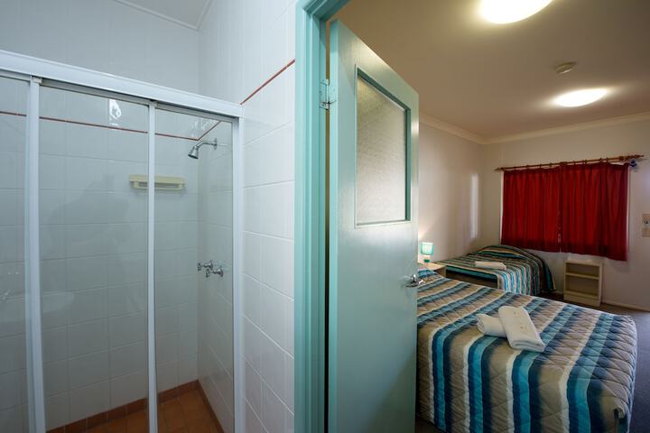 Room 5 of 25