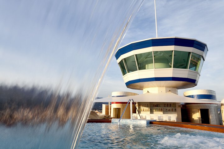Pools & Facilities