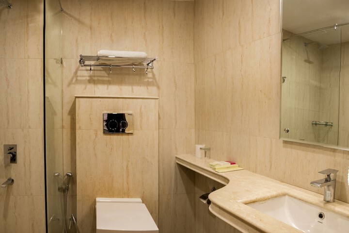 Room 45 of 79