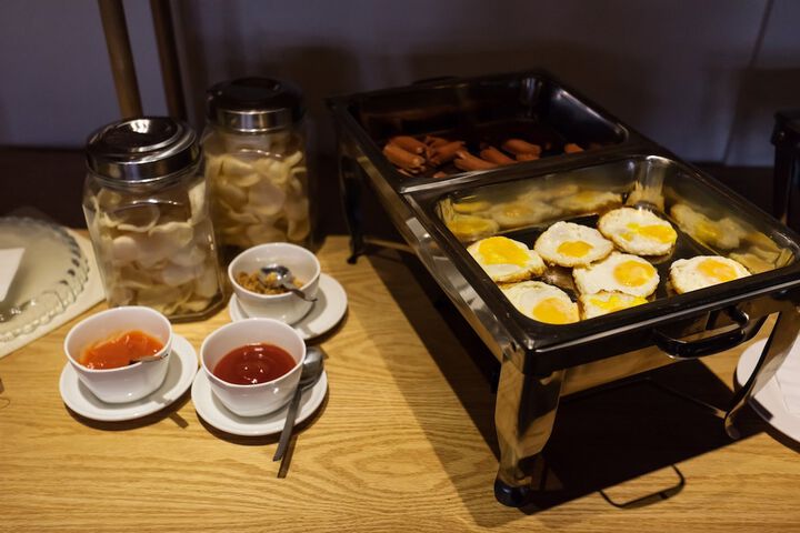 Breakfast/Coffee Service 19 of 32