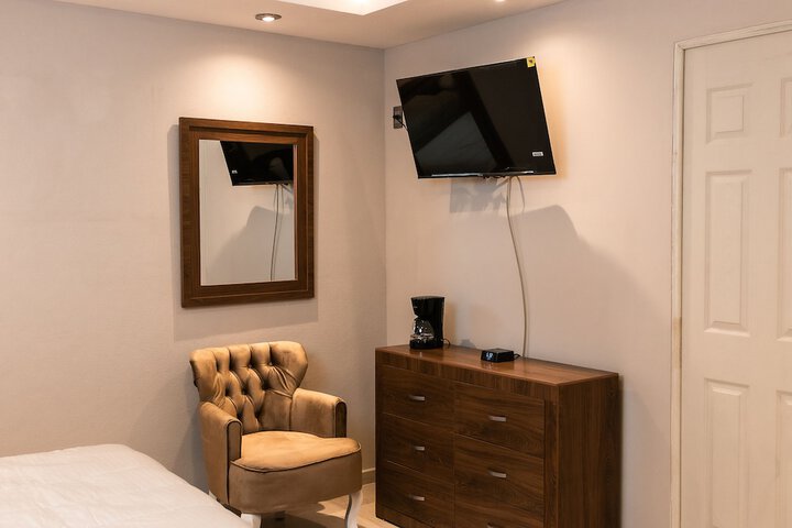 Room 7 of 29