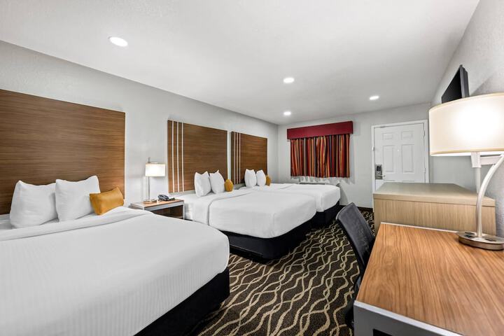 Room 26 of 35