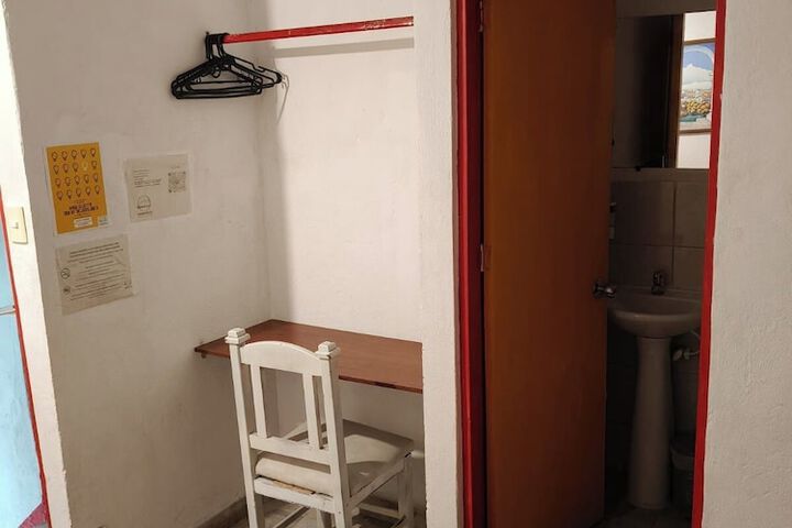 Room 70 of 139
