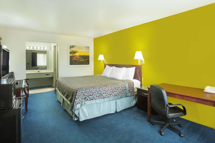 Room 7 of 20