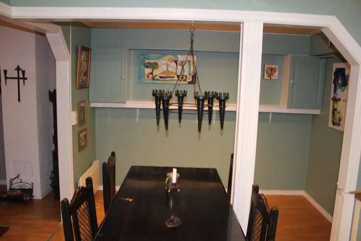 Room 5 of 25