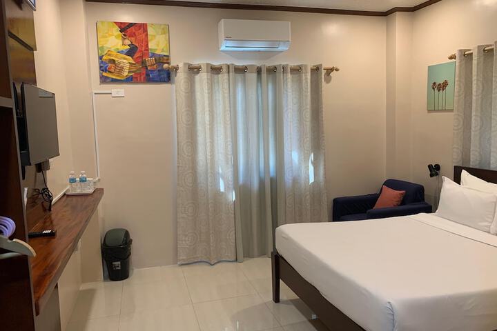 Room 9 of 26