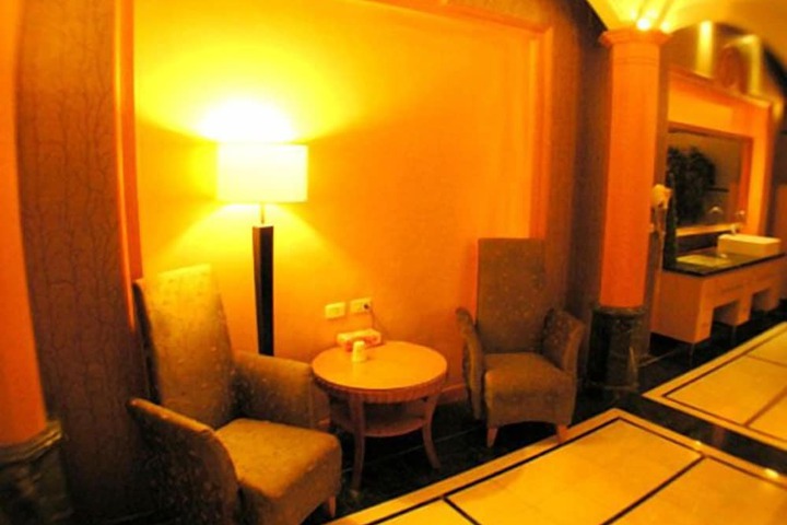 Room 5 of 52