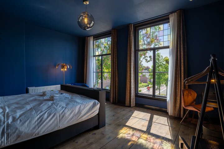 Room 25 of 58