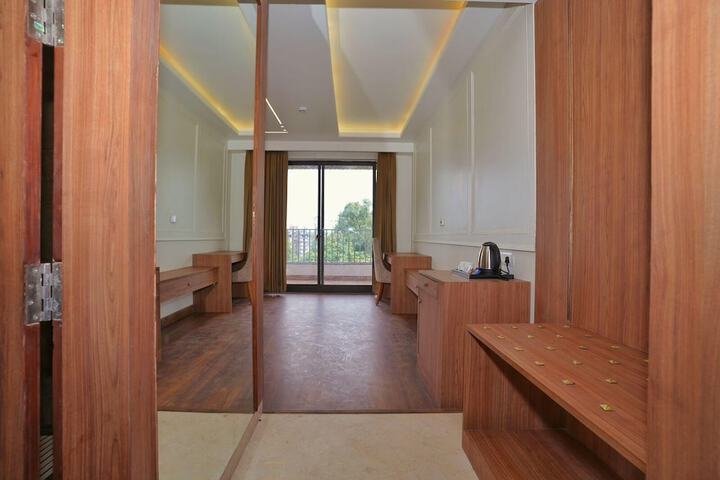 Room 18 of 40