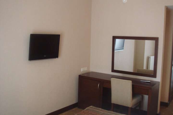Room 19 of 50