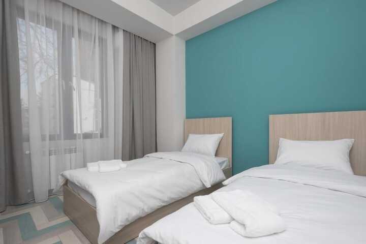 Room 5 of 33