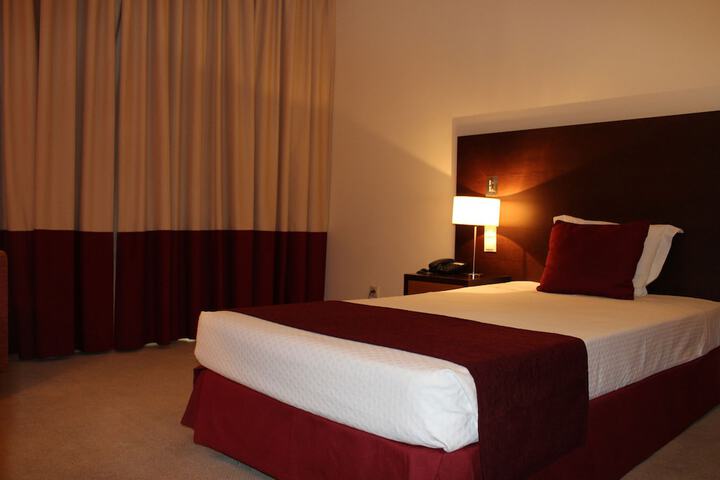 Room 4 of 51