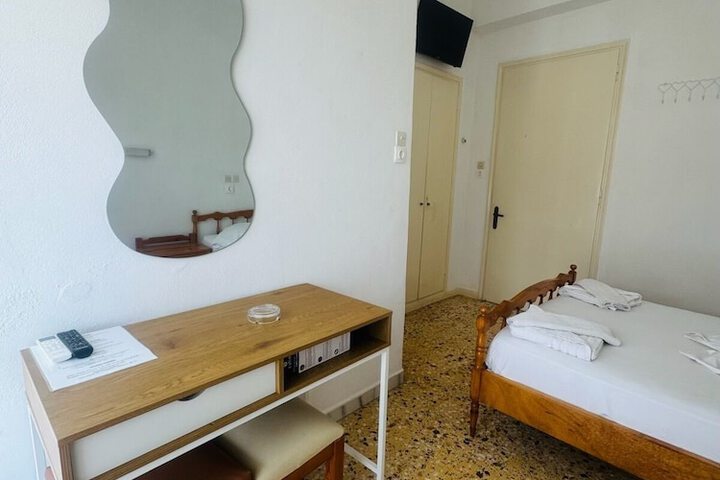 Room 34 of 72