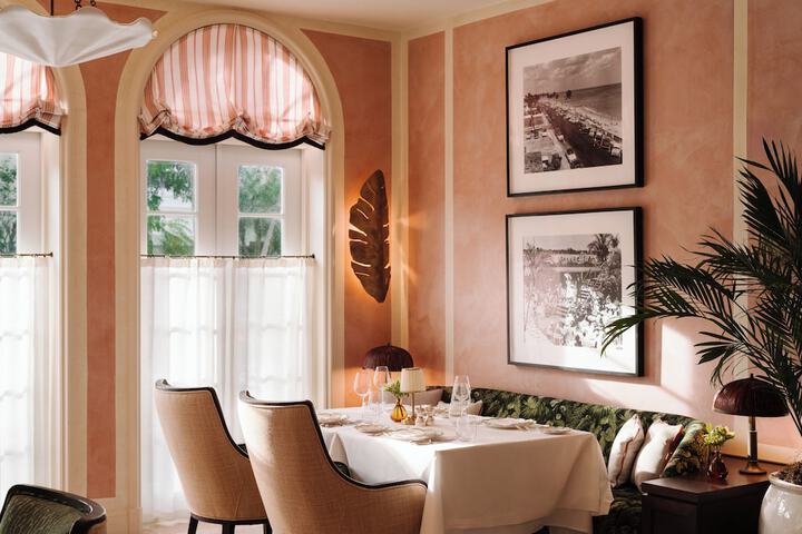 Dining 17 of 25