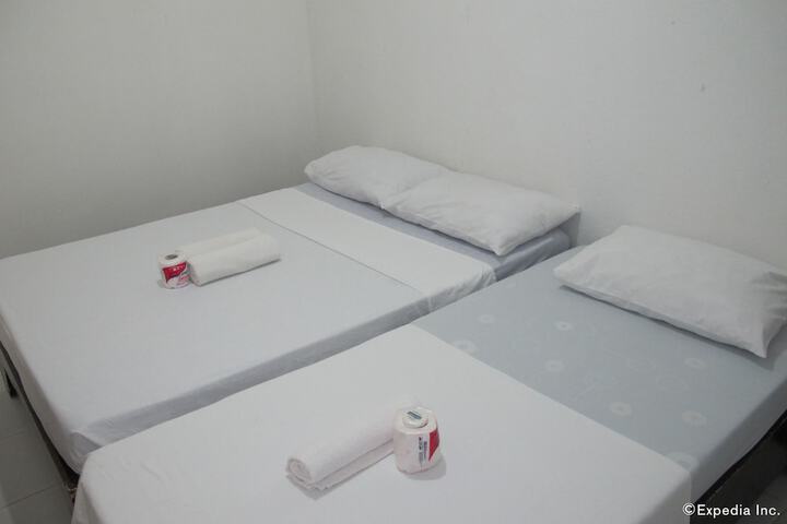 Room 8 of 65