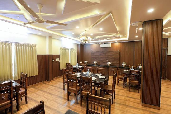 Dining 49 of 64