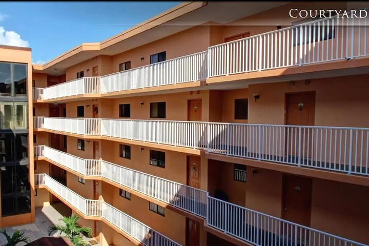 Exterior of Beach Palms 402
