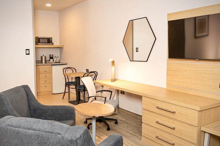 Room 18 of 55
