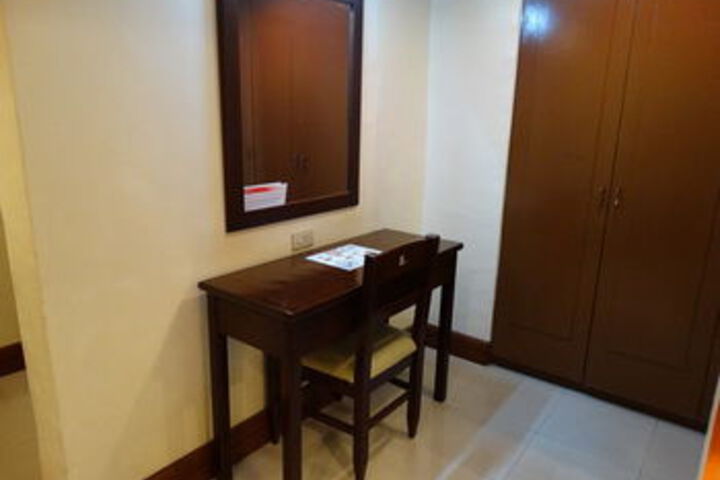 Room 58 of 78