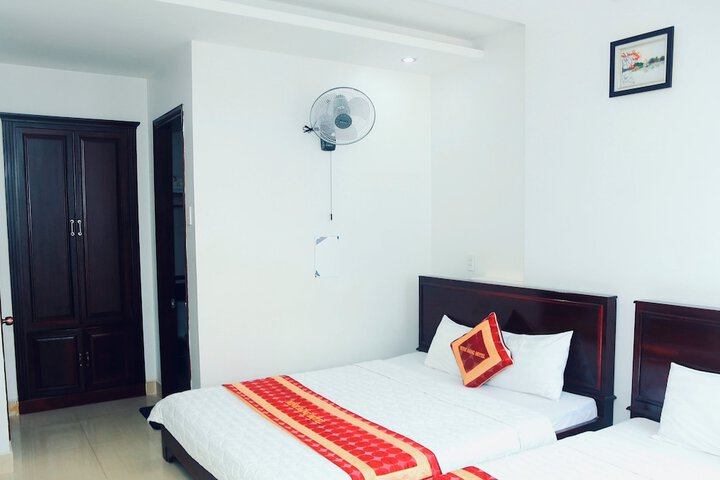 Room 14 of 30
