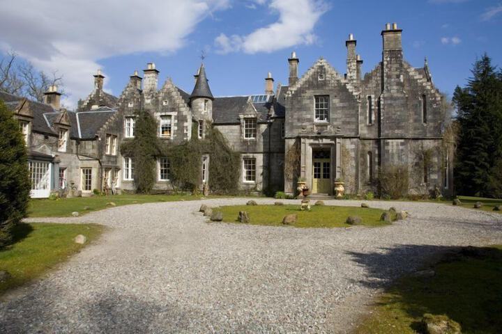 Hero Image 1 of 69