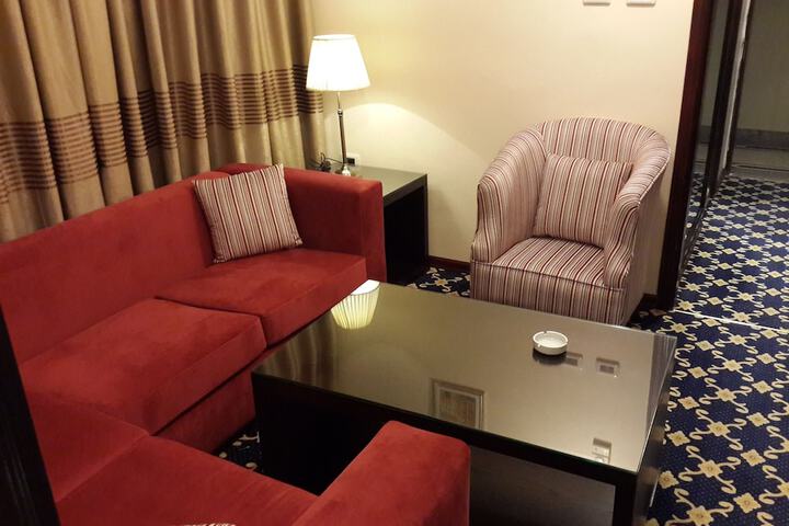 Room 13 of 26