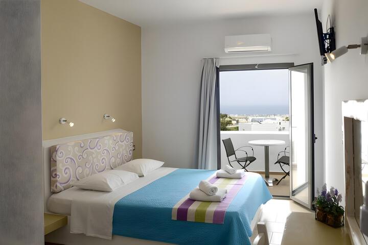 Room 10 of 83
