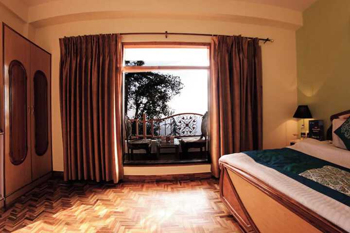 Room 9 of 19