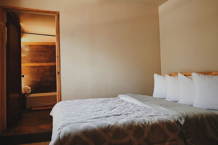 Room 25 of 68