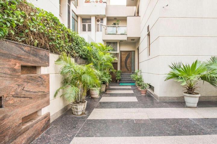 Hotel Infinity Residency