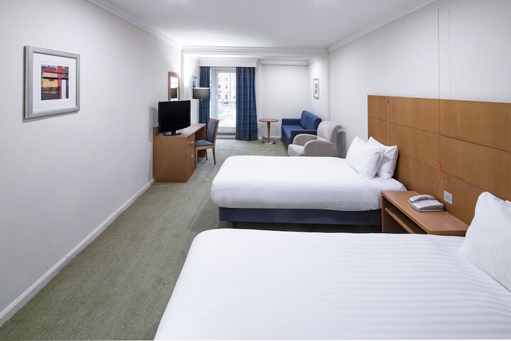 Room 21 of 68