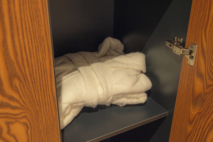 Room 15 of 24