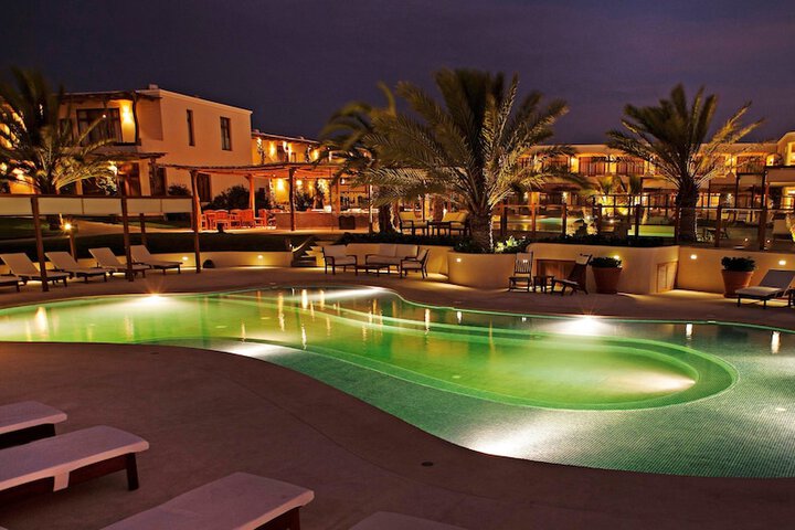 Pool Hotel