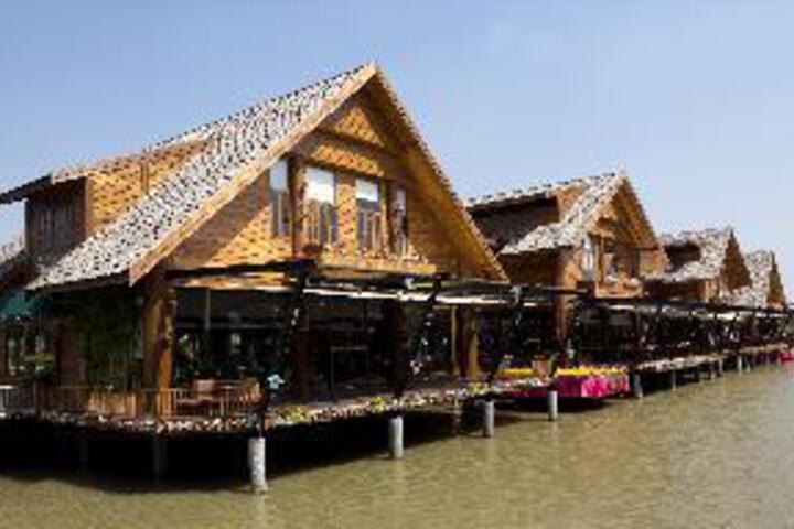 Marina Inn Hotel