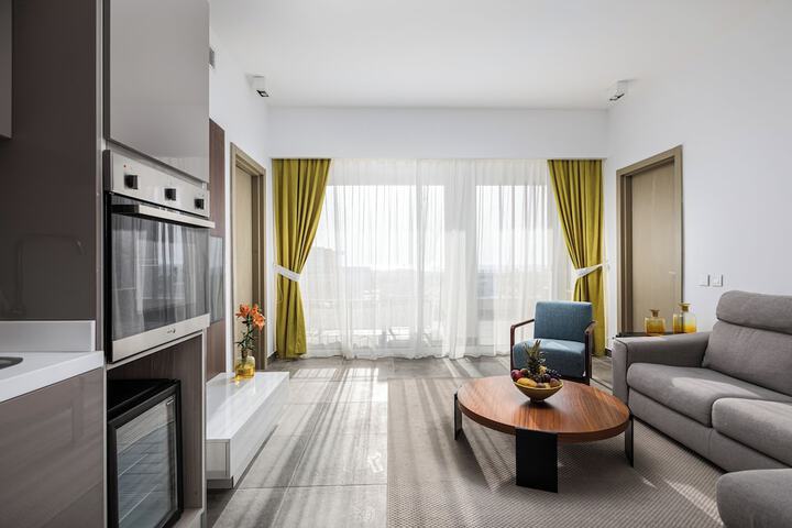 Room 77 of 136