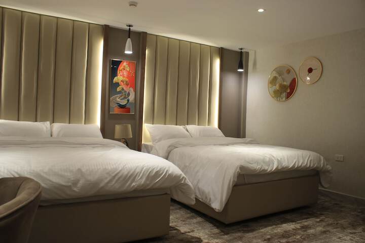 Room 9 of 48