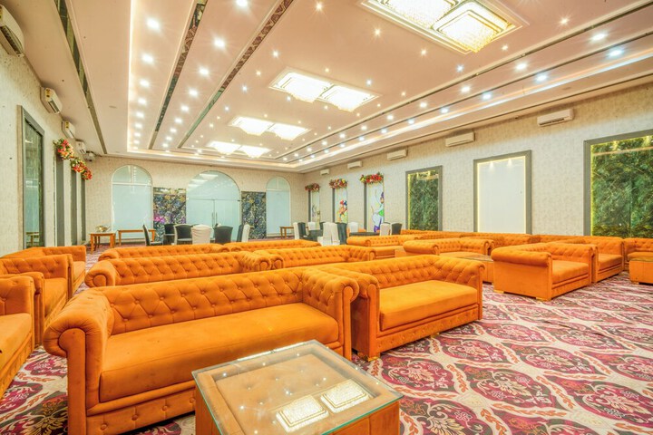 Ballroom/Hall 57 of 93