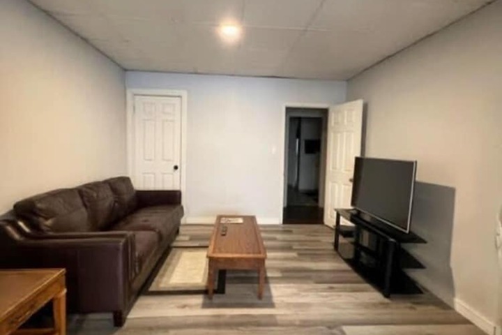 Room 42 of 69