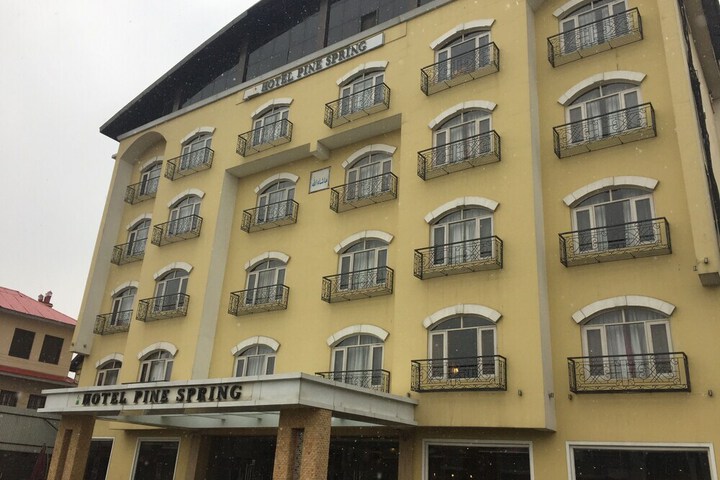 CAPITAL O 9508 HOTEL PINE SPRING