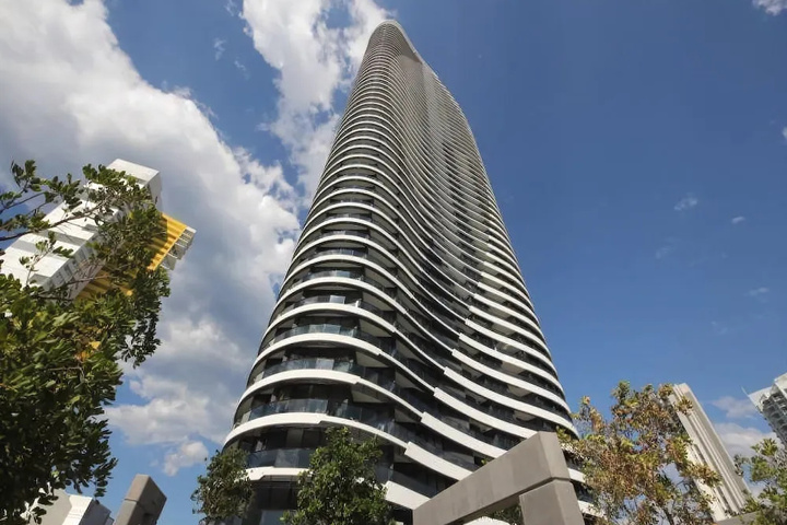 Oracle Sleek & Stylish 2 Bedroom Ocean View