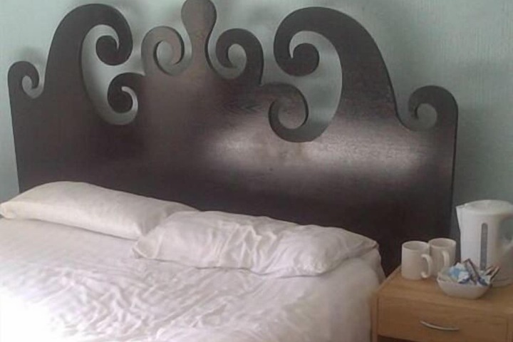 Room 15 of 37
