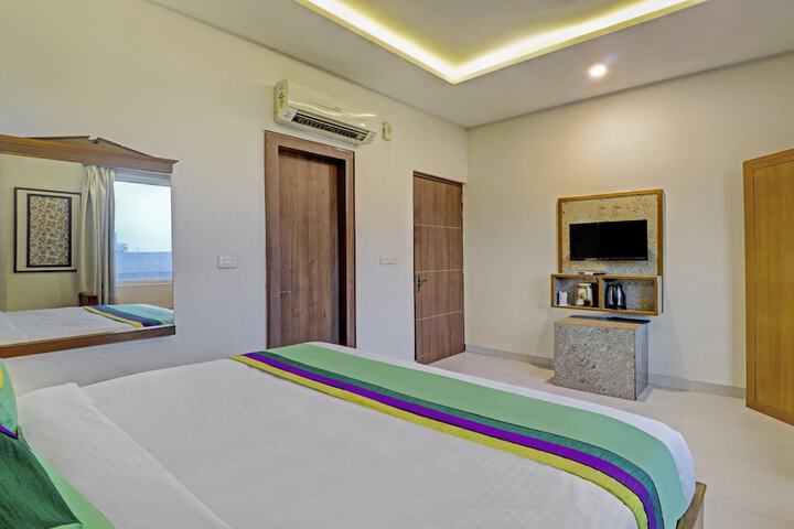 Room 29 of 49