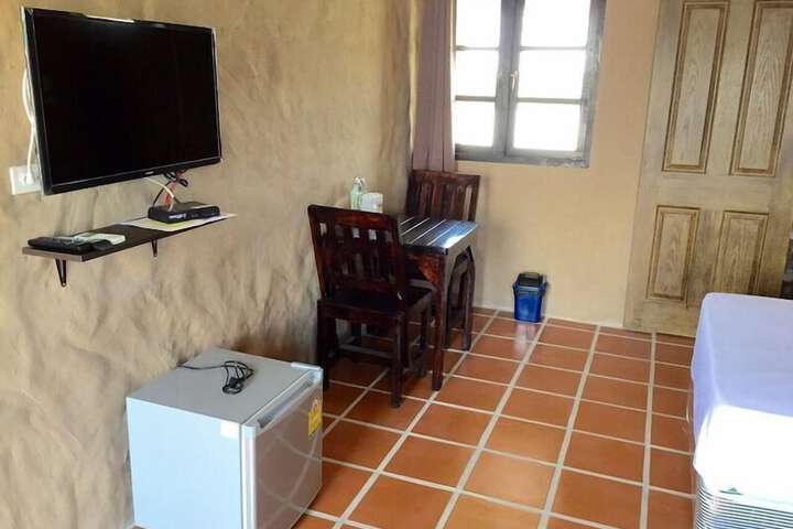 Room 14 of 40
