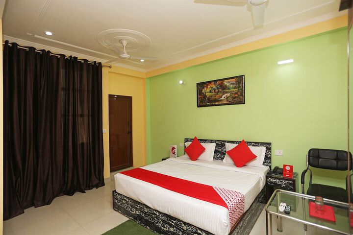Room 15 of 22