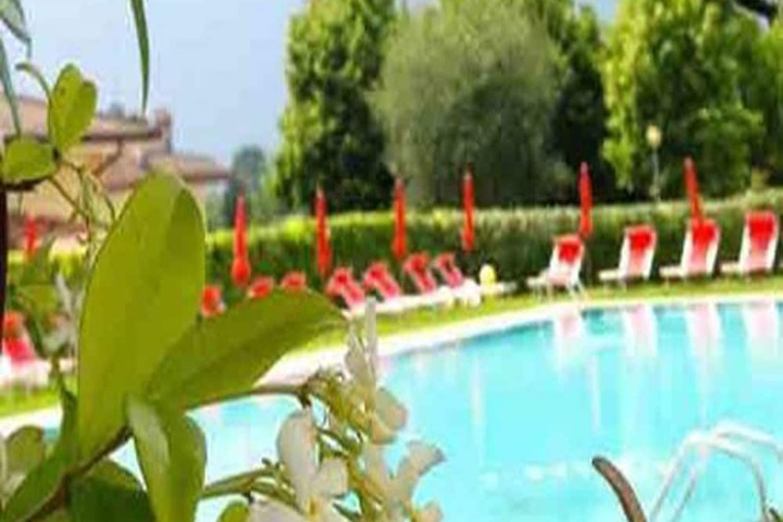 Pools & Facilities