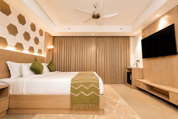 Room 15 of 29