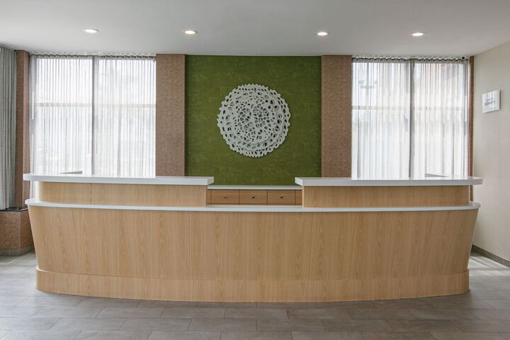 Check-in/check-out kiosk